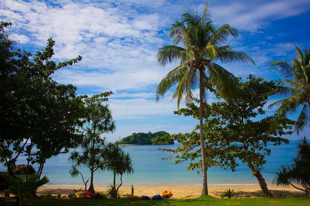 Kohjum Freedom Resort Koh Jum Luaran gambar