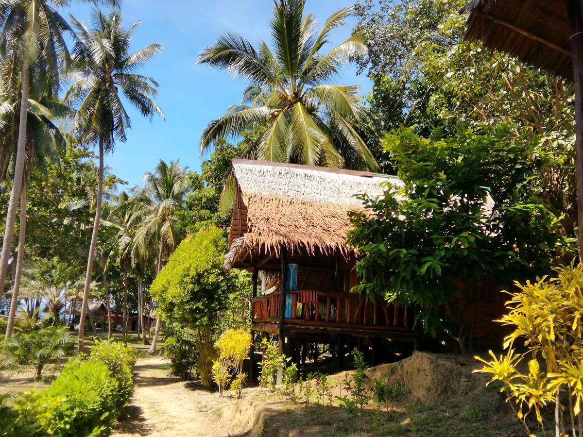 Kohjum Freedom Resort Koh Jum Luaran gambar