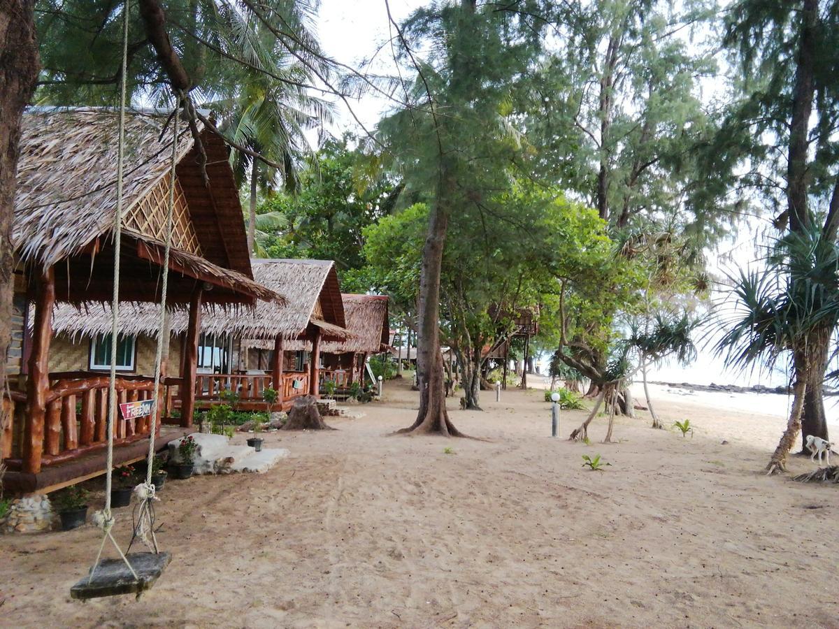 Kohjum Freedom Resort Koh Jum Luaran gambar