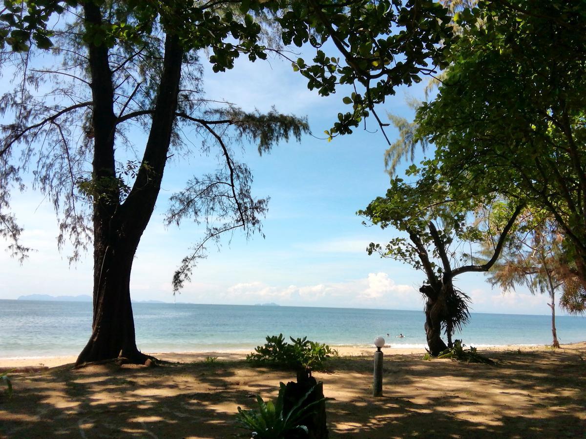 Kohjum Freedom Resort Koh Jum Luaran gambar