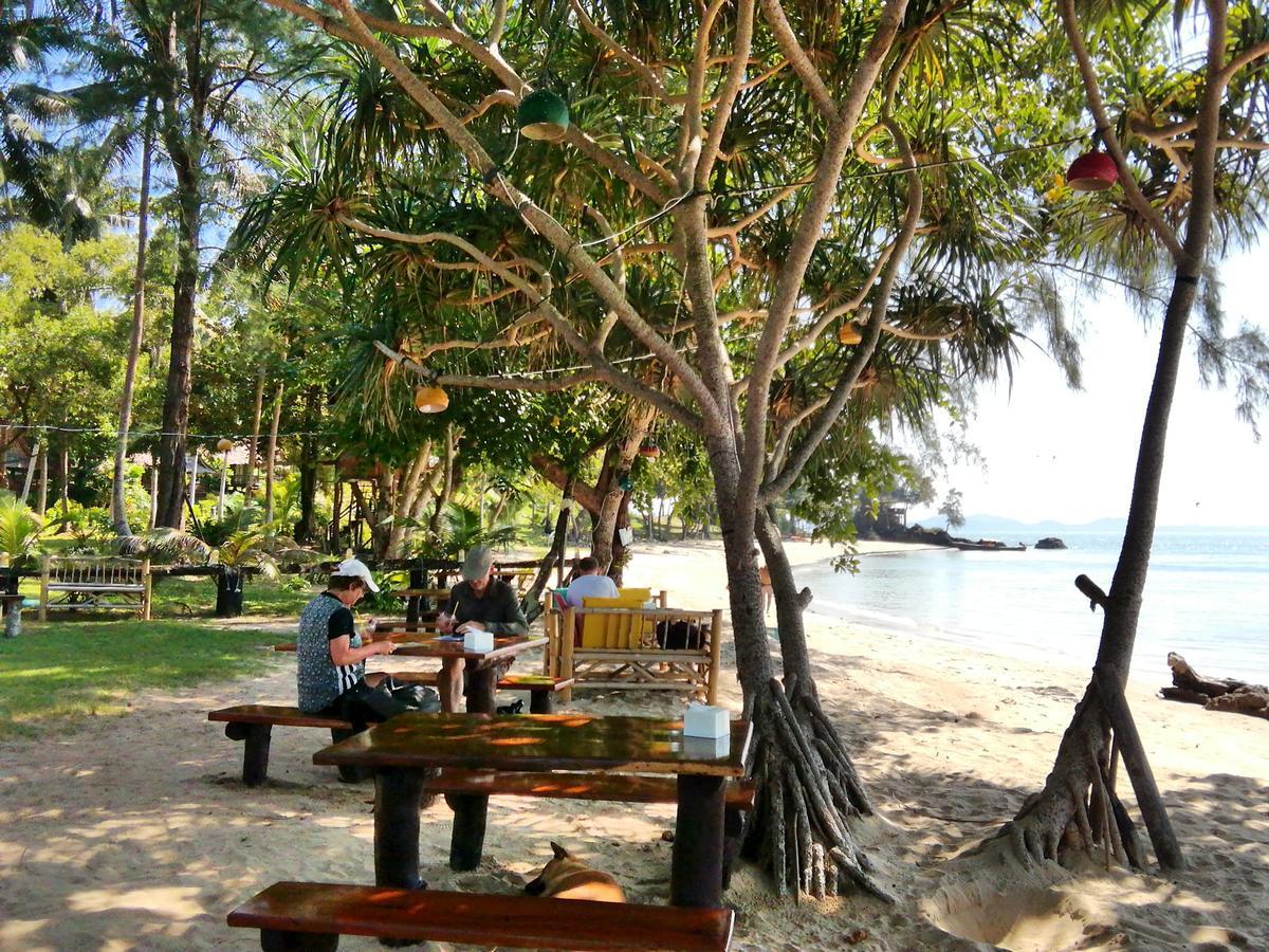 Kohjum Freedom Resort Koh Jum Luaran gambar